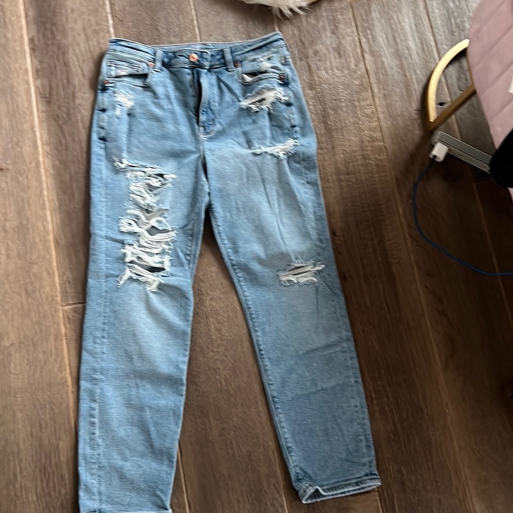 American Eagle Mom Jeans